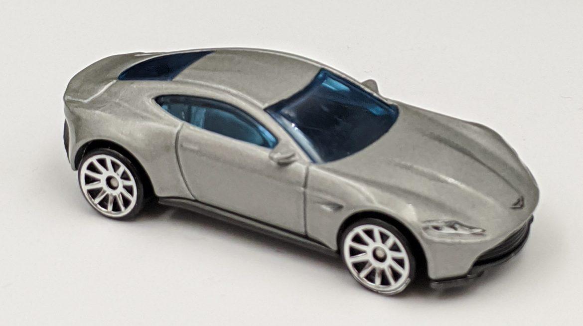 Aston Martin DB10 Spectre