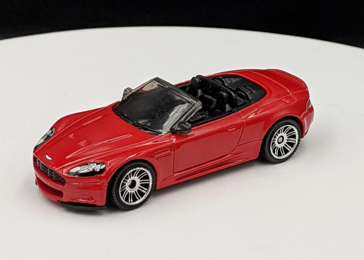 Aston Martin DBS Volante