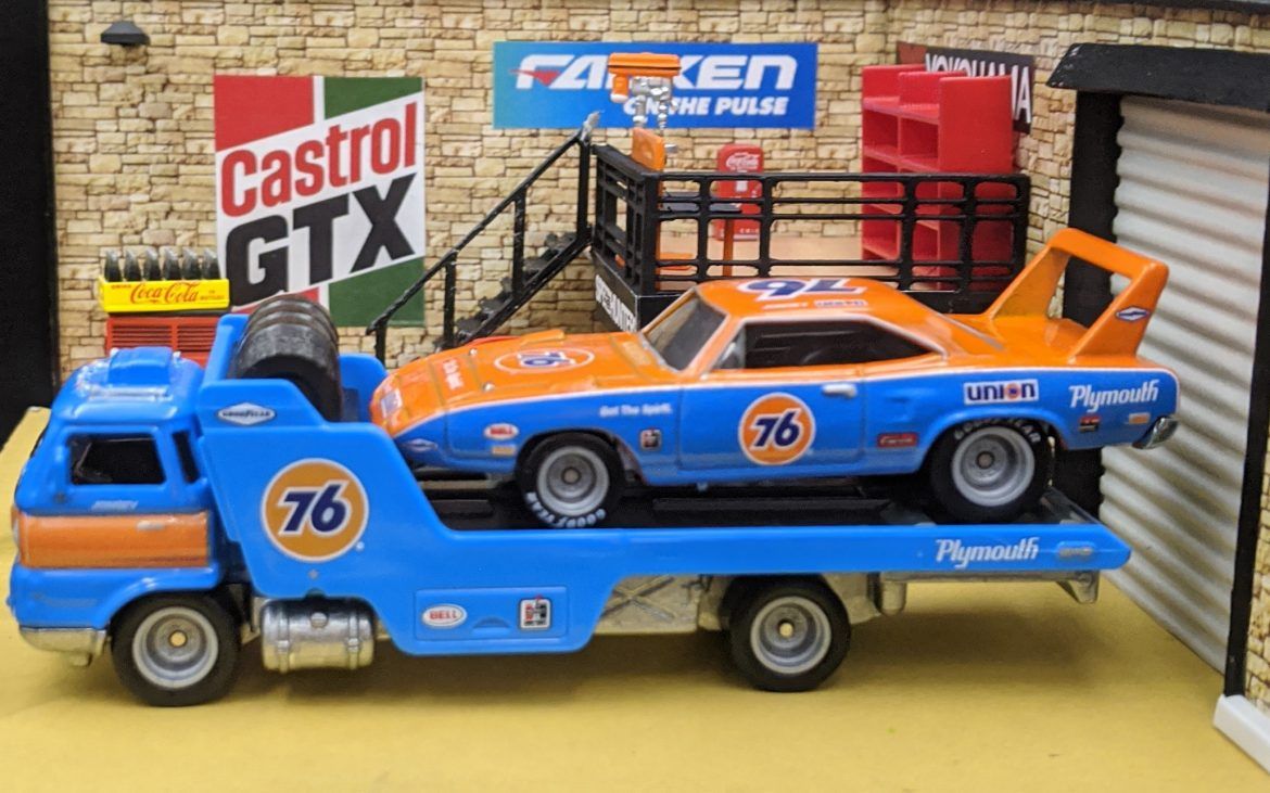 Plymouth Superbird 76 Livery and Transporter
