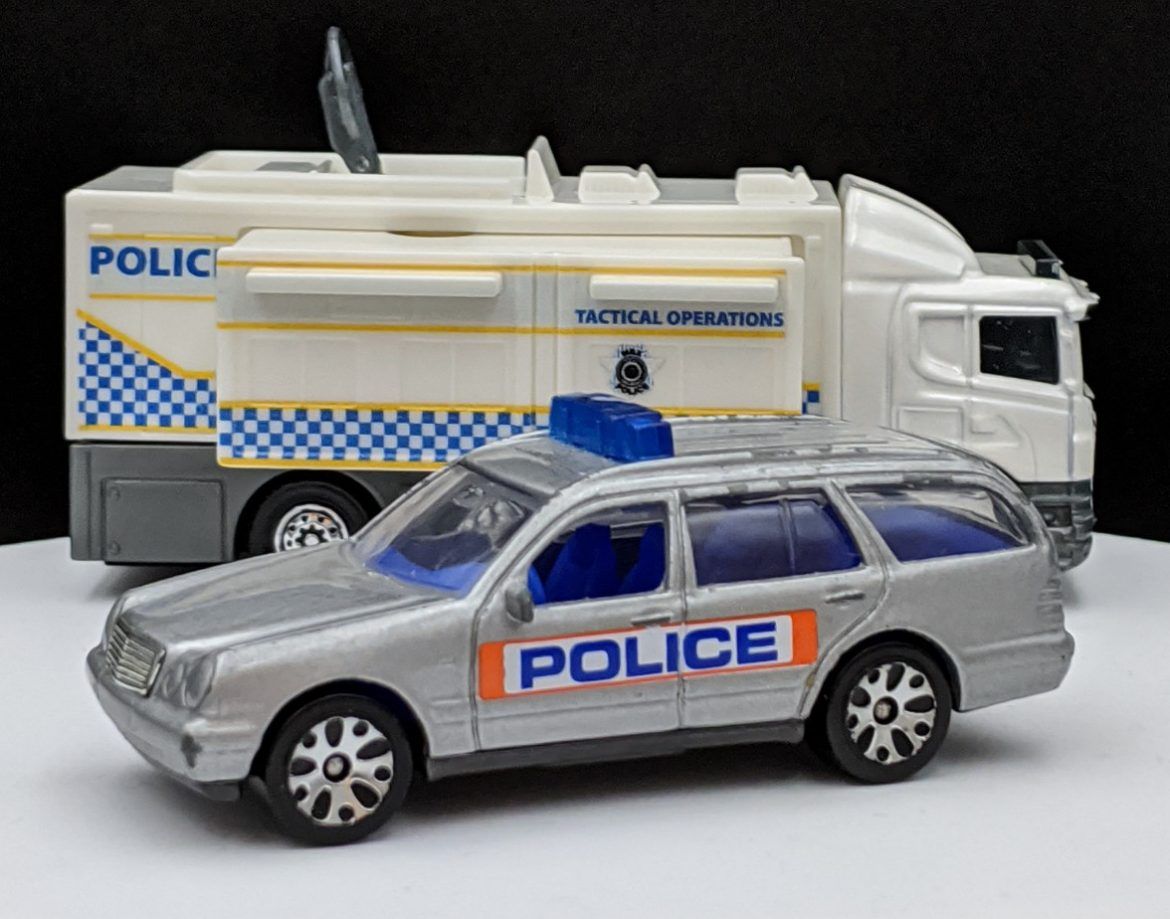 Mercedes Benz E400 Wagon Police Livery