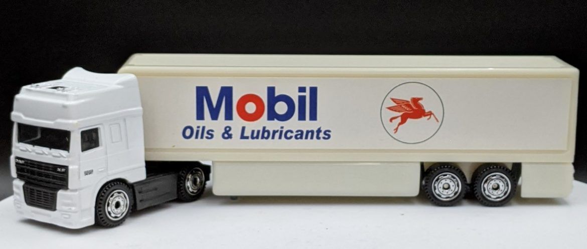 Mobil Oils Trailer with DAF Cabover