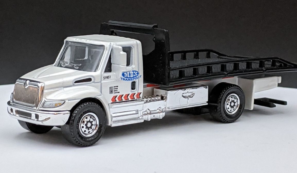 International Durastar Flatbed