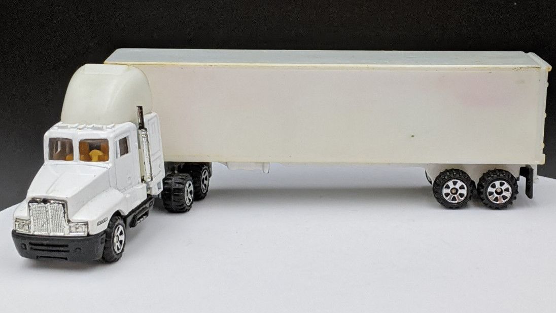 Kenworth Anteater and Pantech