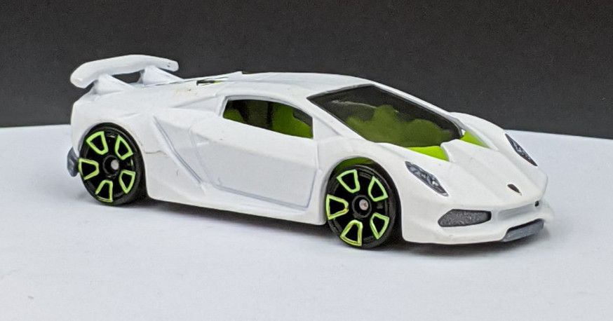 Lamborghini Sesto Elemento