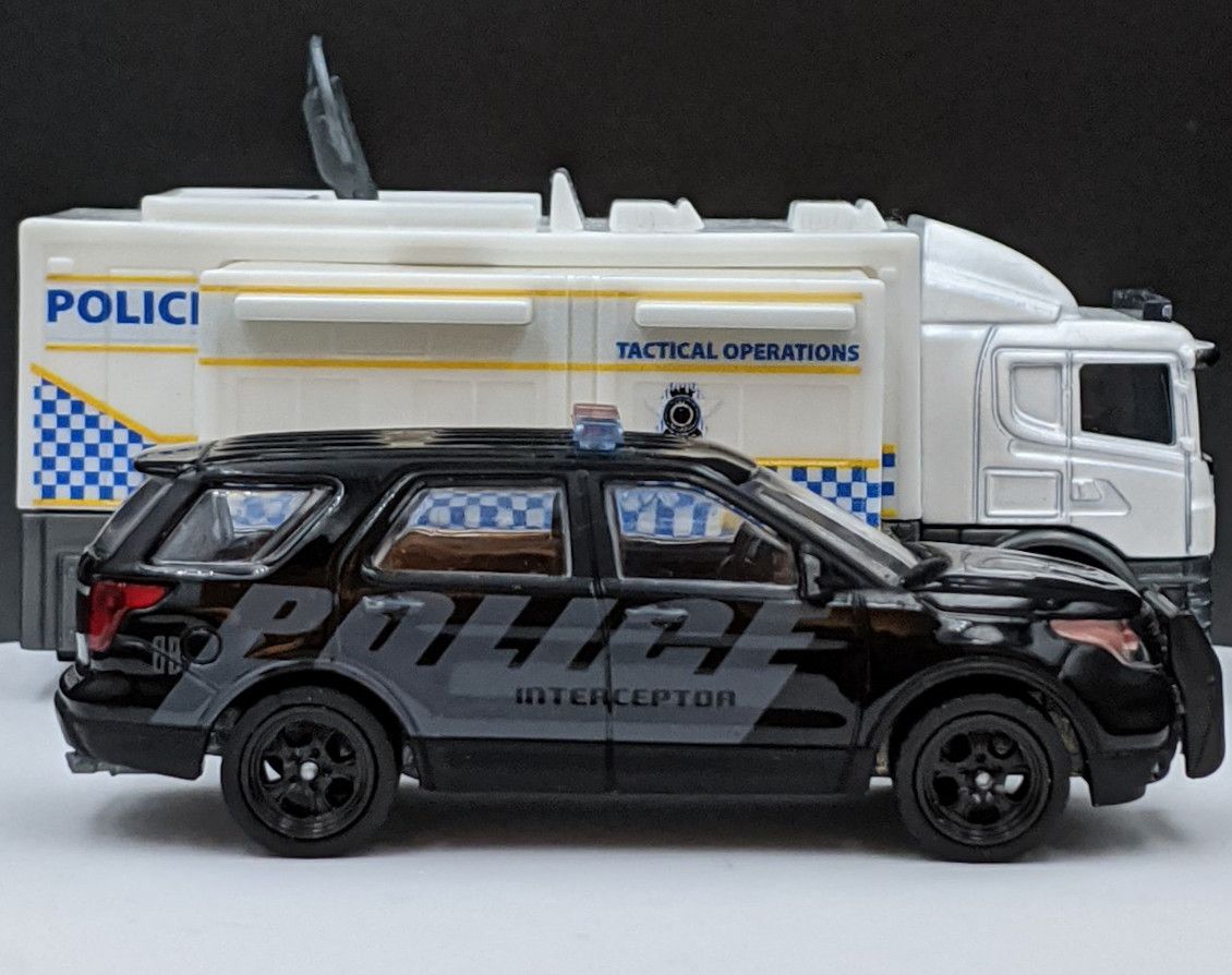 Ford Explorer Interceptor livery
