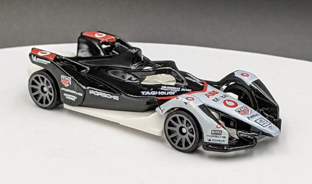 Formula E Gen 2 Porsche Vodafone Livery