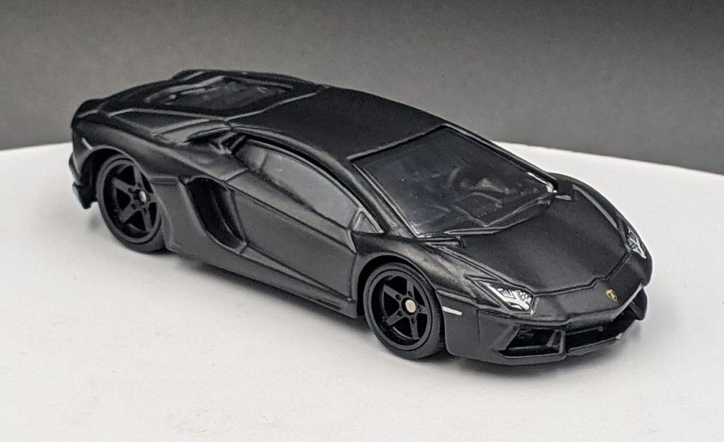 Lamborghini Aventador LP700-4