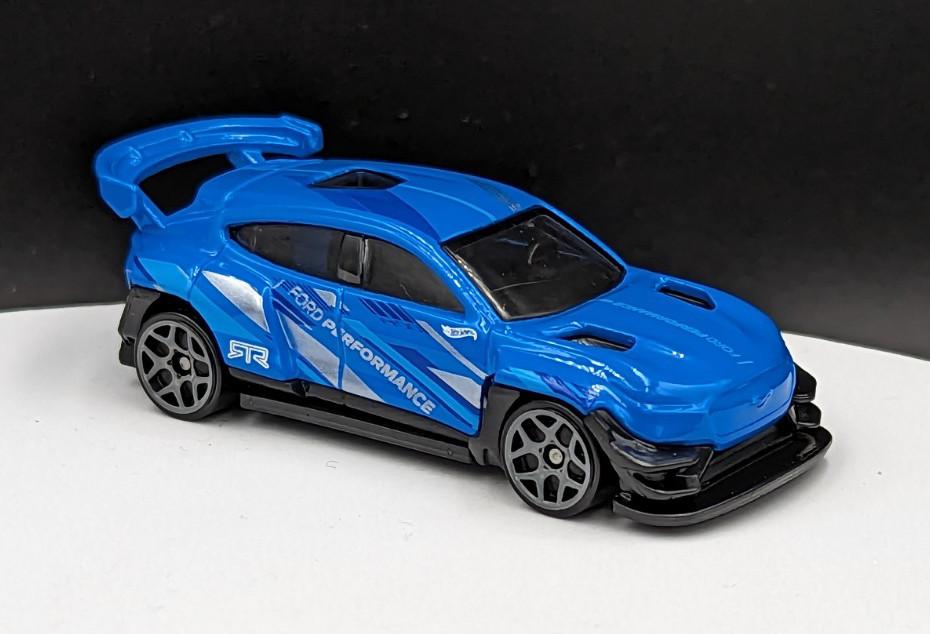 Ford Mustang Mach e 1400