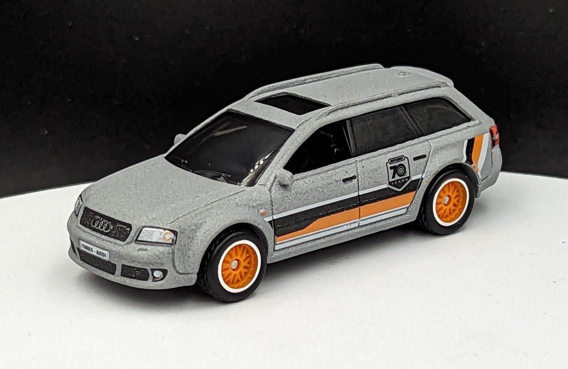 Audi RS6 Avant MB 70th Anniversary Livery