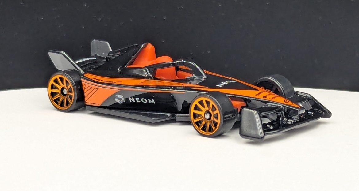 Formula E Gen 3 McLaren NEOM Livery